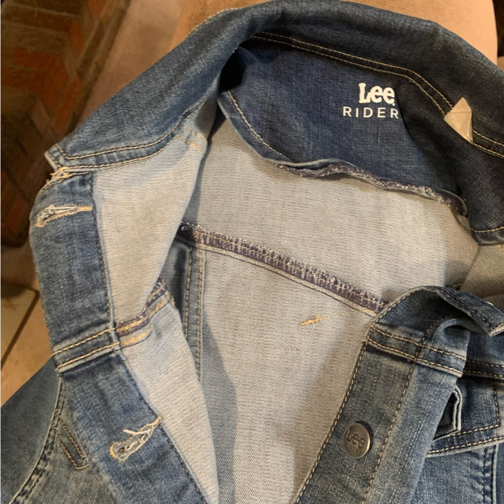Lee Riders Medium Wash Soft Denim Jacket Size Large - Picture 7 of 9